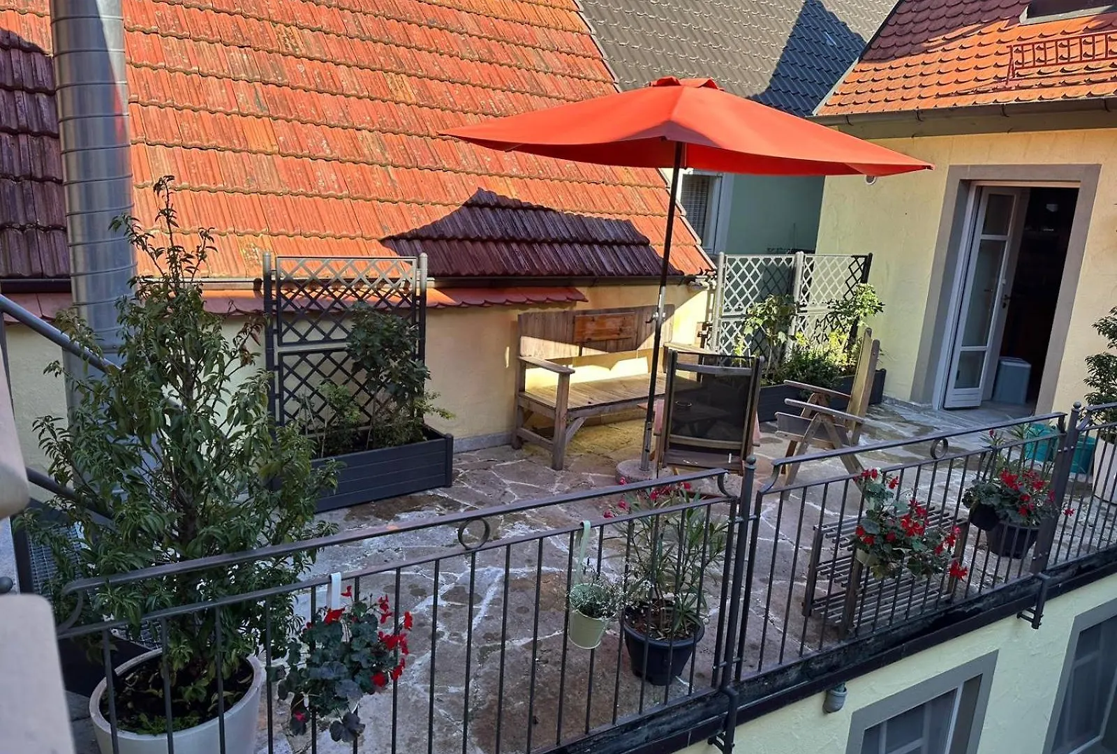 Vinopresso Gmbh - Cafe Roemer Prichsenstadt Germany
